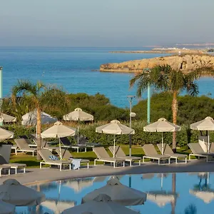 nissiblu-beach-resort.hotelsatayianapa.com/